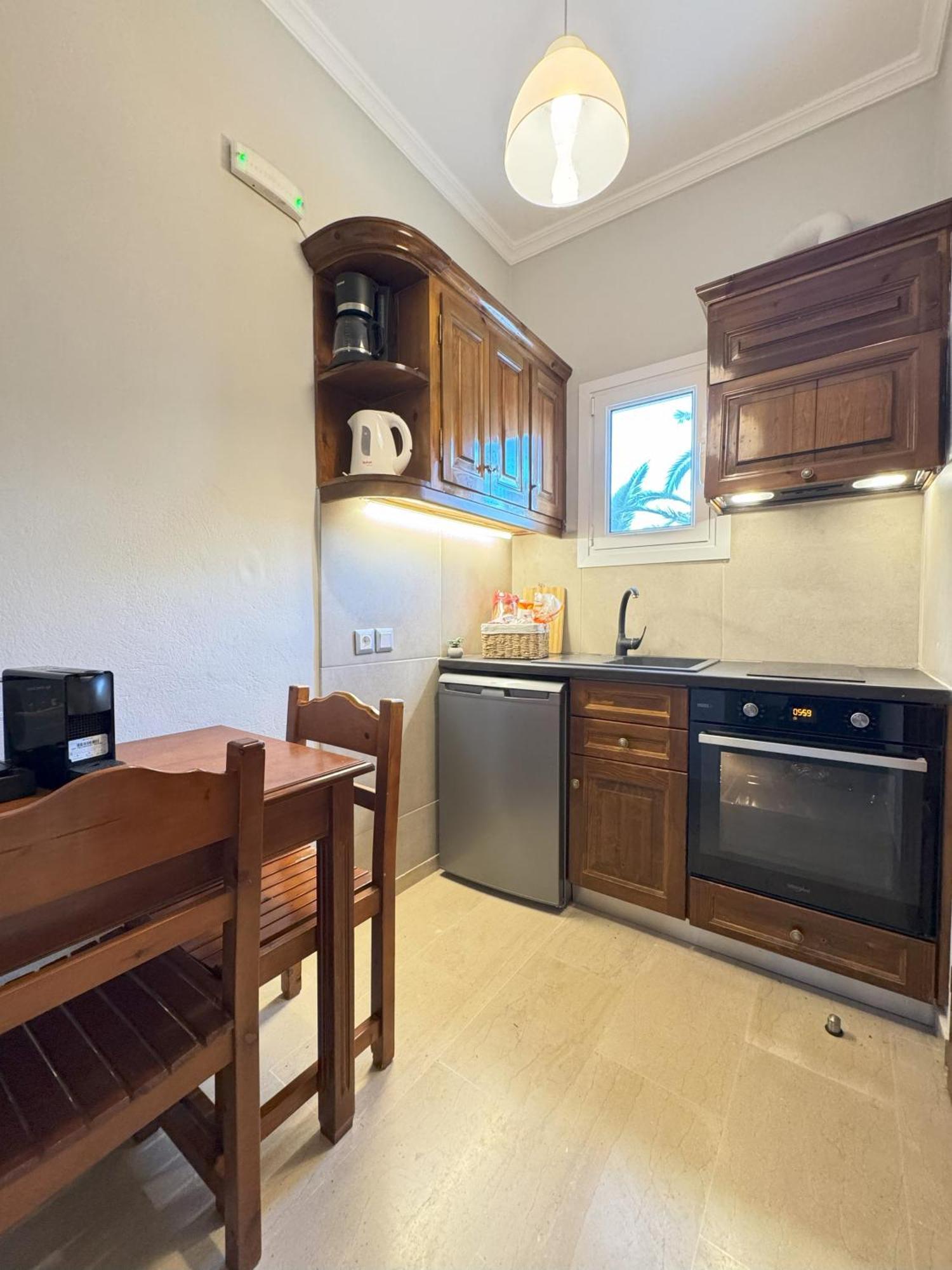 Villa Pami Almiros Beach Екстер'єр фото